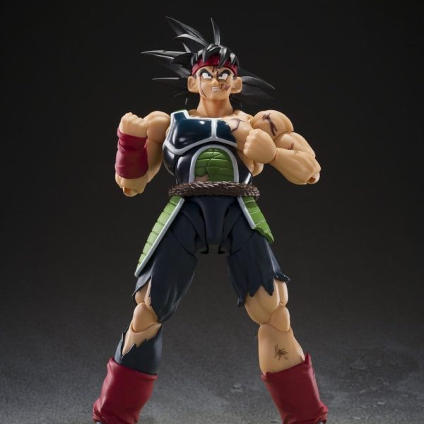 S.H.Figuarts Bardock figure in a wide fighting stance with both fists clenched