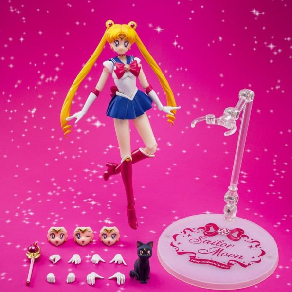 S.H.Figuarts Sailor Moon figure with its wand, the Luna figure, display stand and interchangeable parts