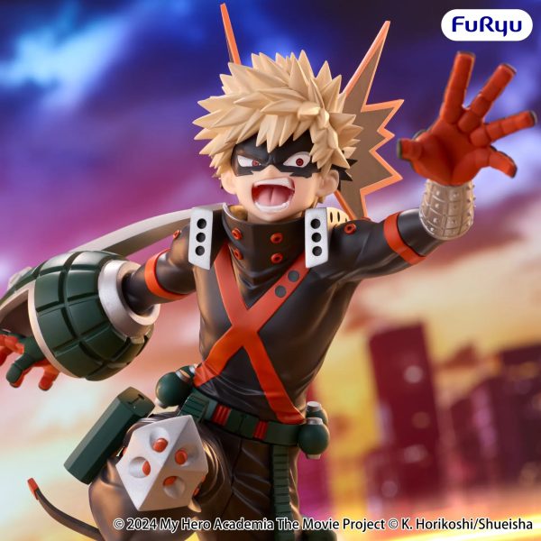 Close view of Bakugo shouting with his hand thrown forward
